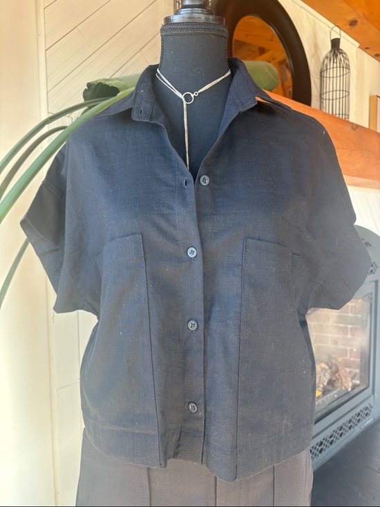 Panda Tops - Linen Button Down Top